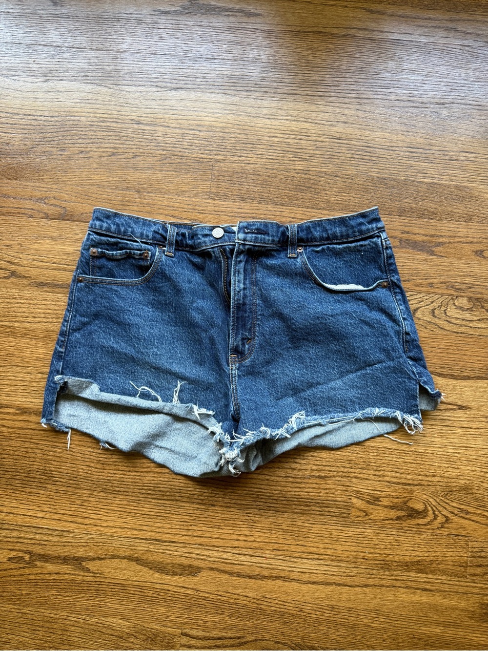 Abercrombie & Fitch Mom Shorts